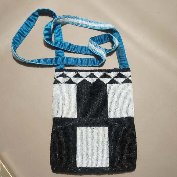 India Handcrafted Christiana Bead Crossbody Bag Black White Geometric Pattern Bl - Picture 3 of 14